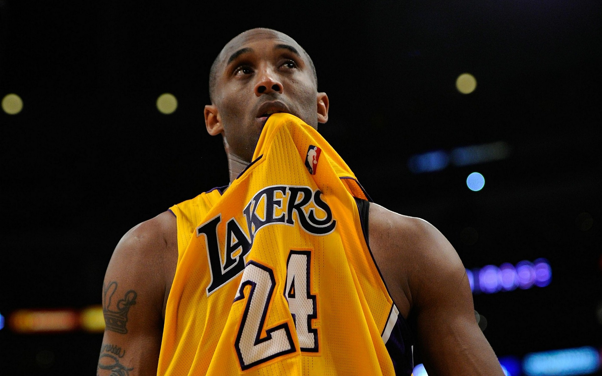 西班牙和日本取二连胜 提前晋级复赛